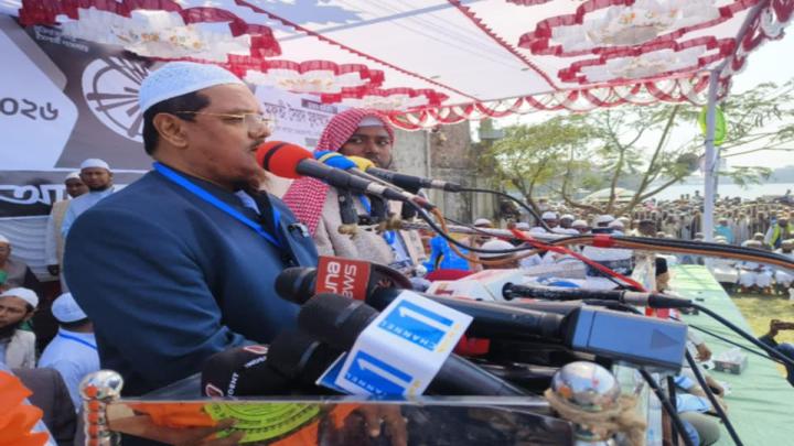 গণঅভ্যুত্থানের পর একশ্রেণি নেমেছিল চাঁদাবাজি ও ষ্টেশন দখলে